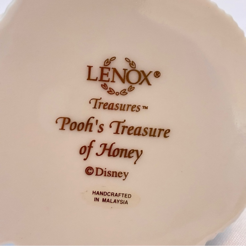 Lenox Treasures Disney Winnie the Pooh "Pooh's Treasure of Honey" Trinket Box - Picture 12 of 12